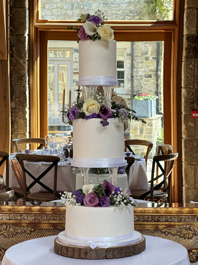 Pilarred Wedding Cake.png